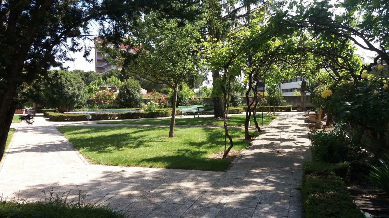 Ostello Centro San Viator Valladolid Esterno foto